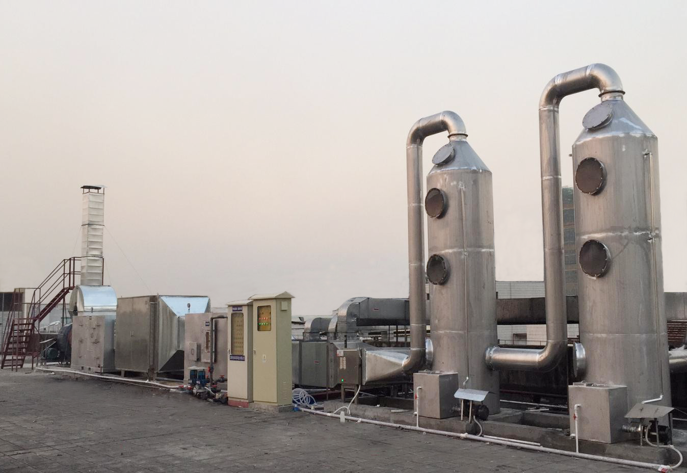 1583895349409652.png 飛動(dòng)盒業(yè)2000.png